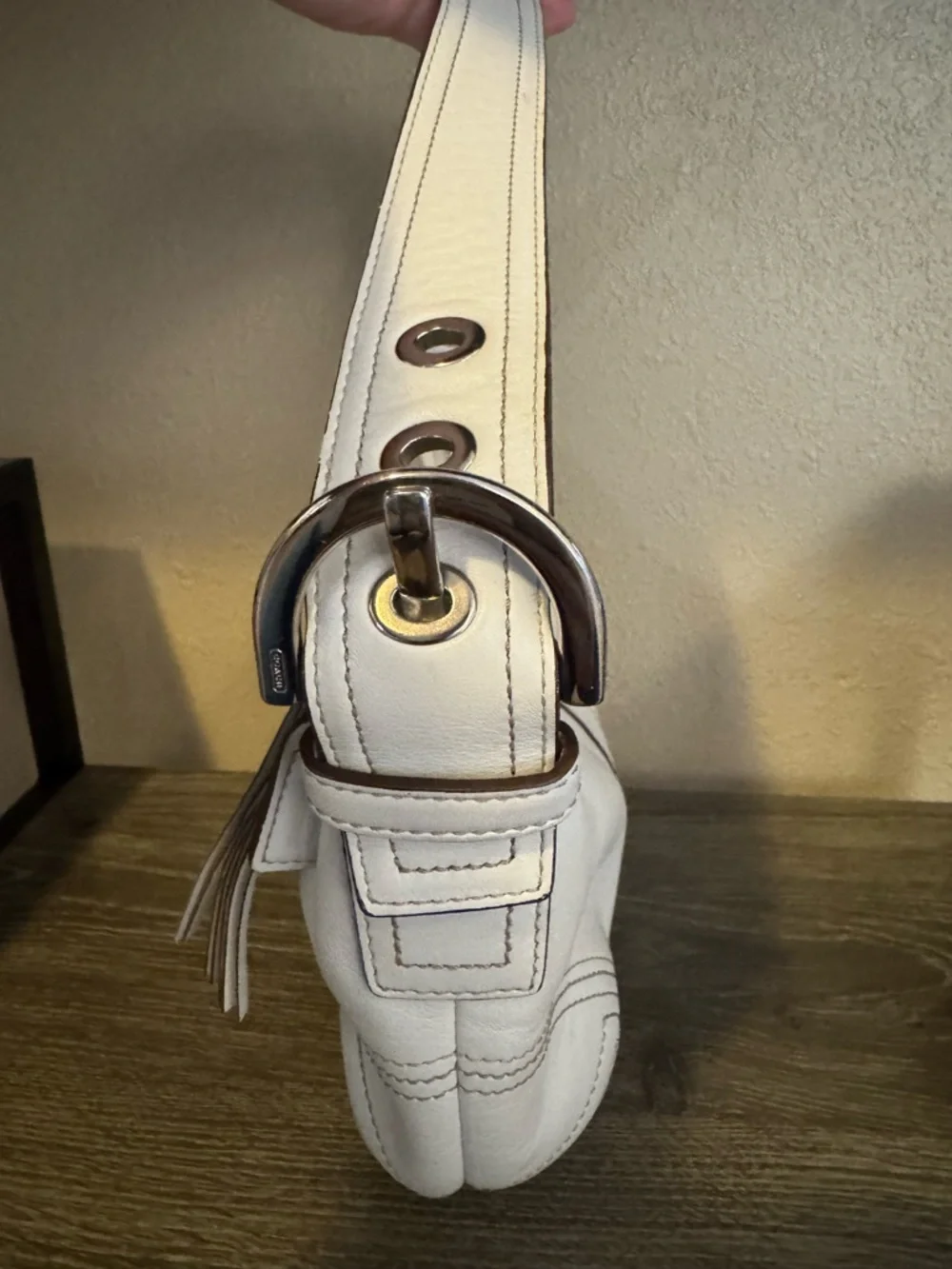 Coach White Leather Shoulder Bag - Picture 8 of 9
